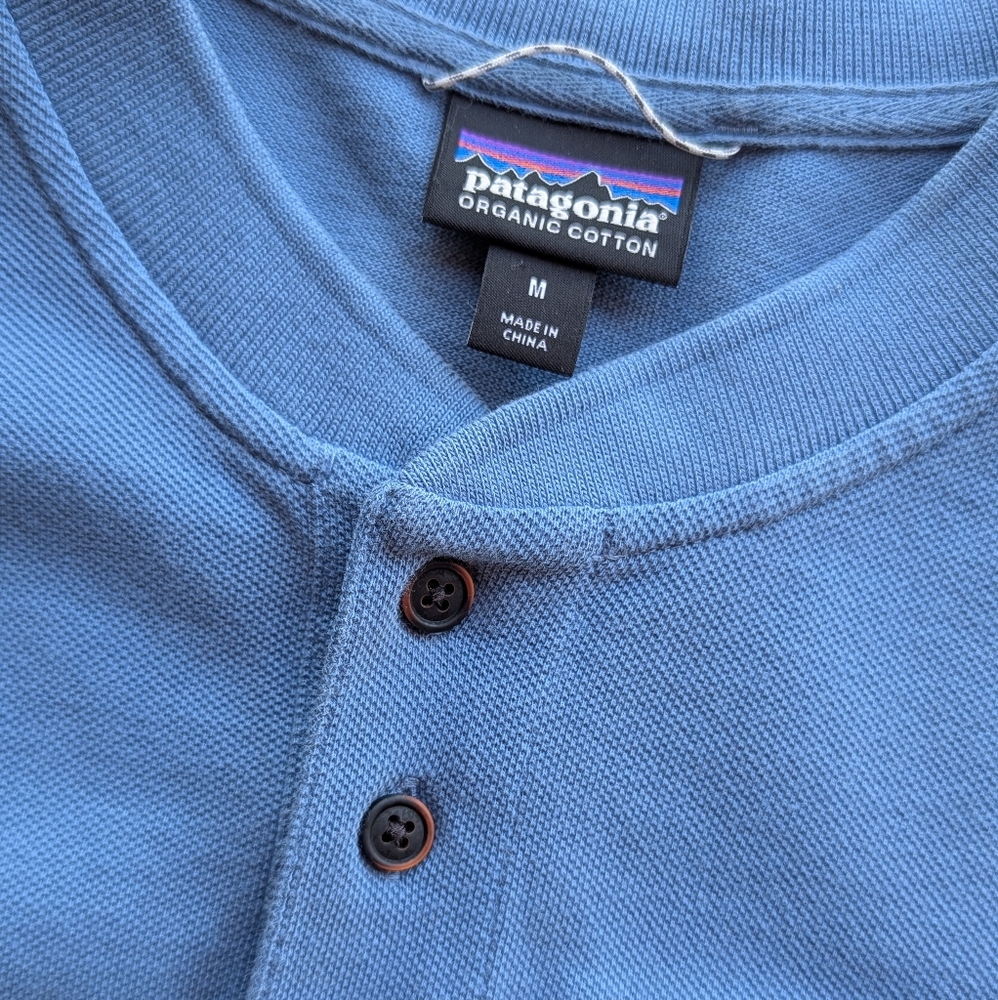 Patagonia Men's Henley Short Sleeve Blue Polo Organic Cotton Shirt Sz M Relaxed - Picture 5 of 7